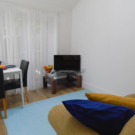 קארדיף Villa Mimosa 2 מראה חיצוני תמונה